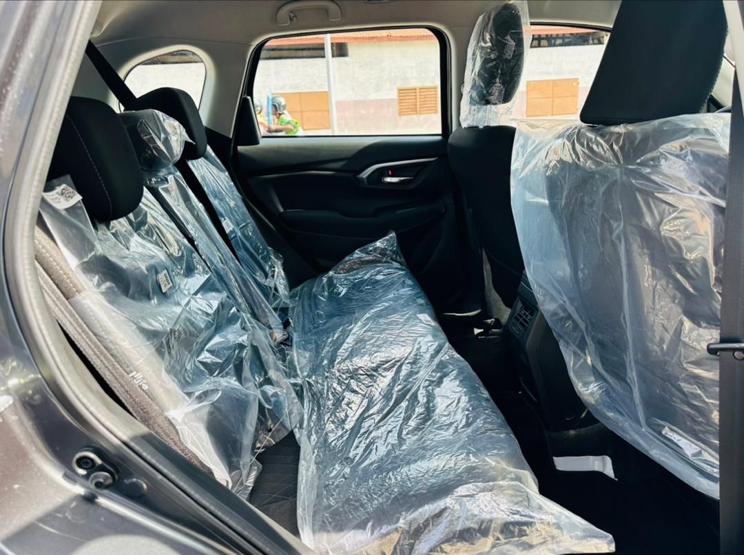 Suzuki Grand VIATRA 3