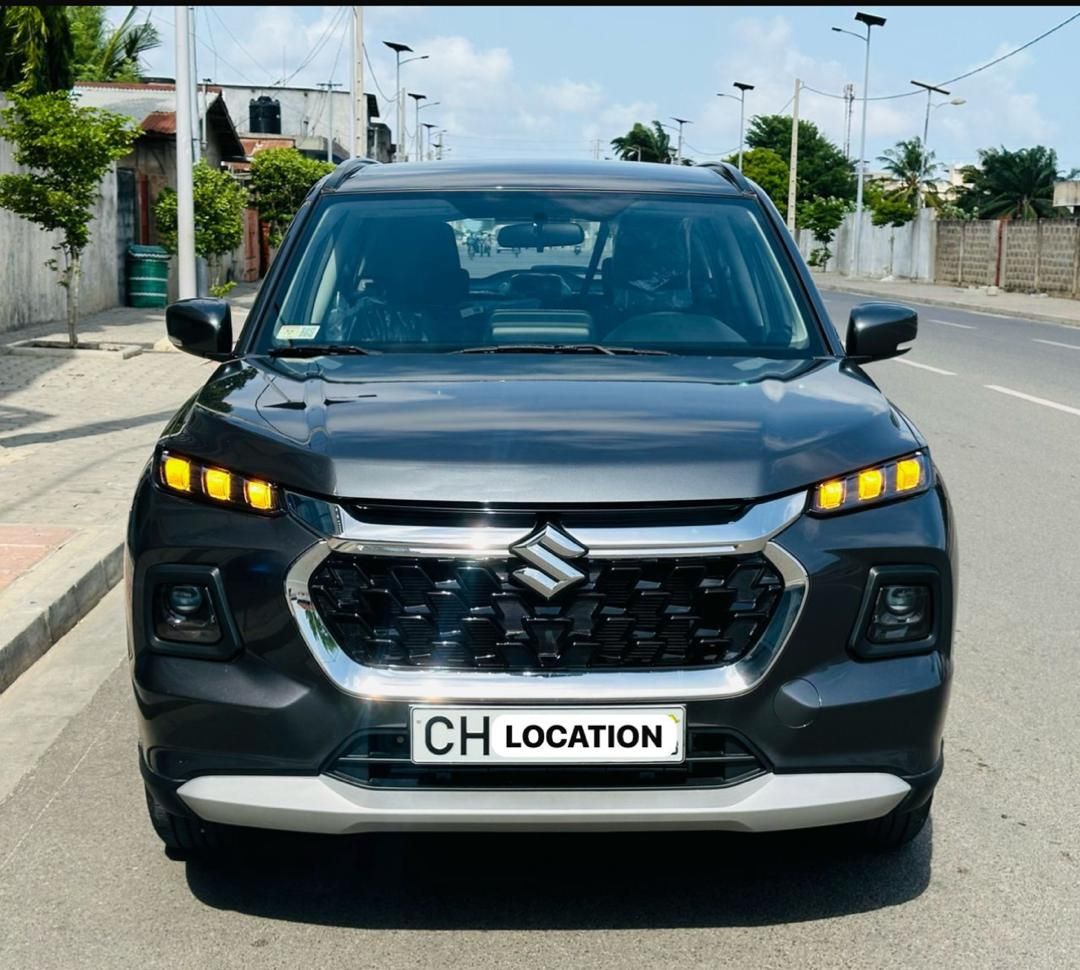 Suzuki Grand VIATRA 1